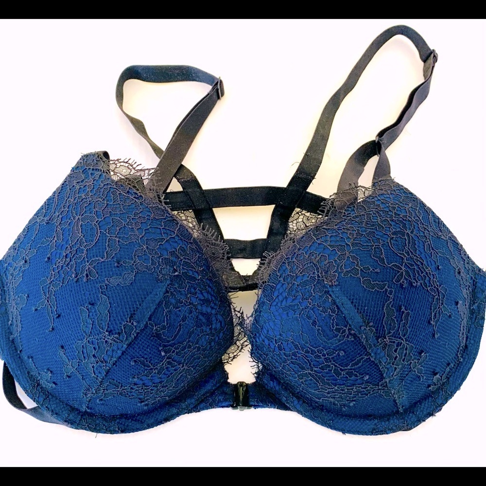 Victoria’s Secret royal blue push-up bra with beautiful black cage & lace 32C